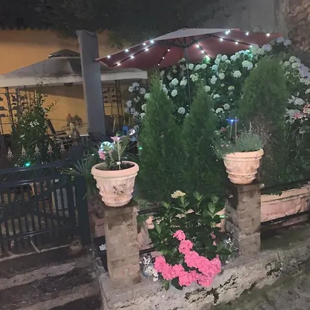 Ferienhaus, Rustico Auf Burg Apartamento Locarno