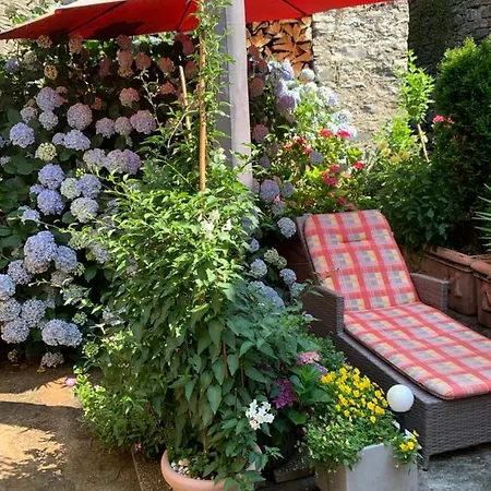 Ferienhaus, Rustico Auf Burg شقة