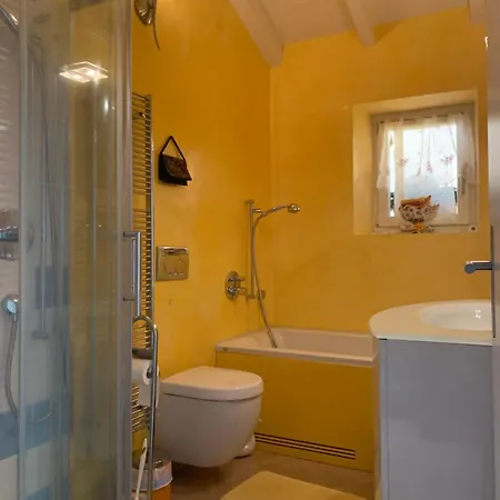 Ferienhaus, Rustico Auf Burg Apartament Locarno