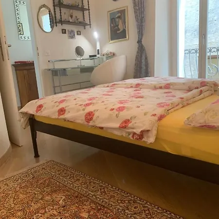 Ferienhaus, Rustico Auf Burg