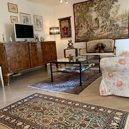Ferienhaus, Rustico Auf Burg Appartement Locarno
